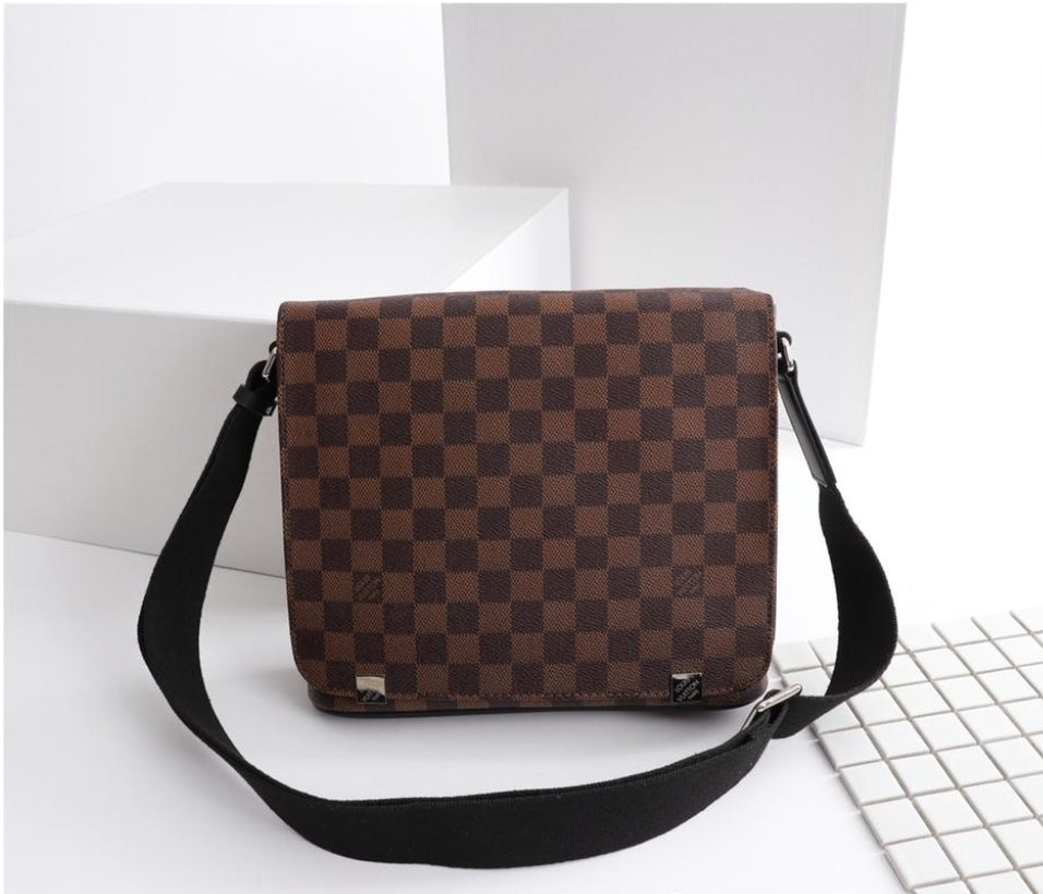 Louis Vuitton Men's Bag