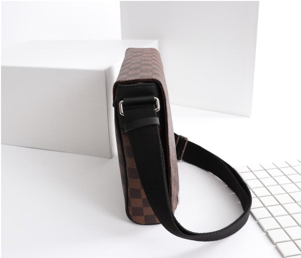 Louis Vuitton Men's Bag