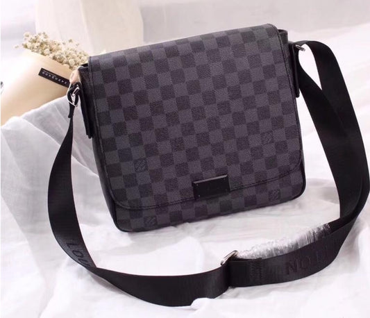 Louis Vuitton Men's Bag