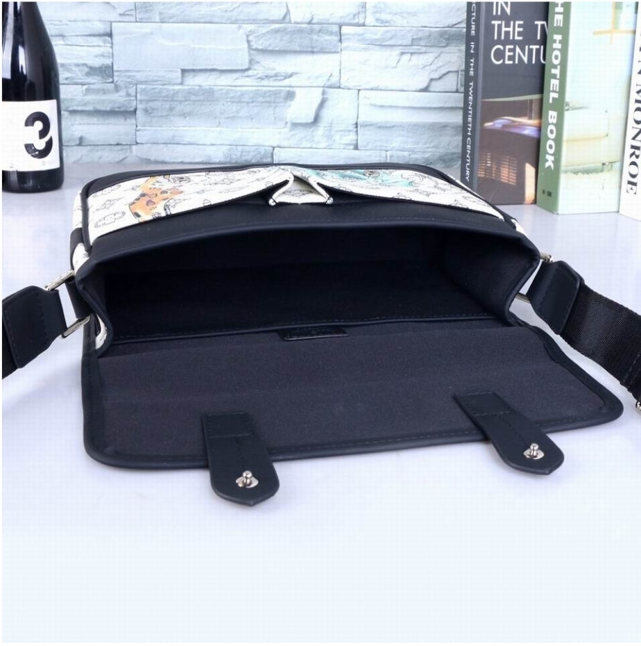 Louis Vuitton Men's Bag