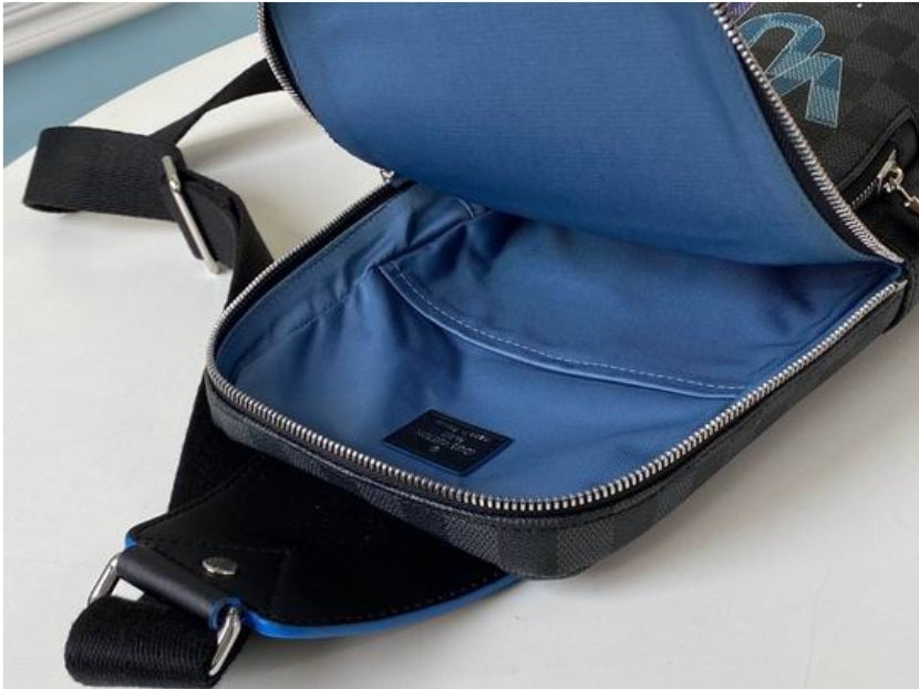 Louis Vuitton Men's Bag