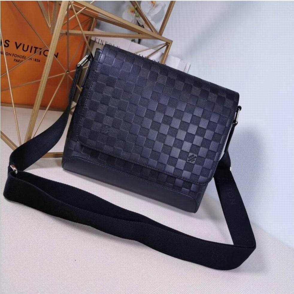 Louis Vuitton Men's Bag