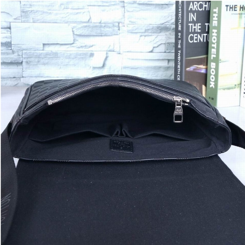 Louis Vuitton Men's Bag