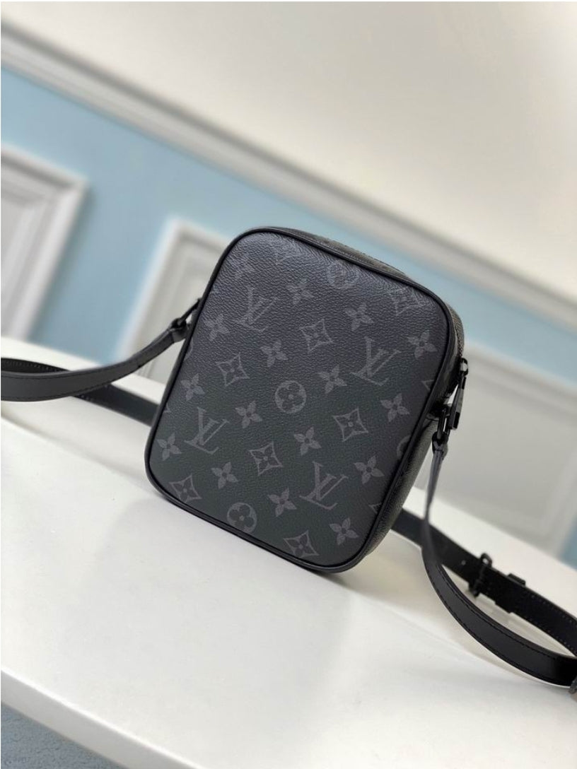 Louis Vuitton Men's Bag