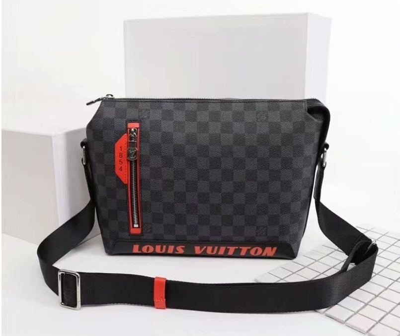 Louis Vuitton Men's Bag