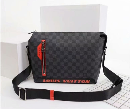 Louis Vuitton Men's Bag