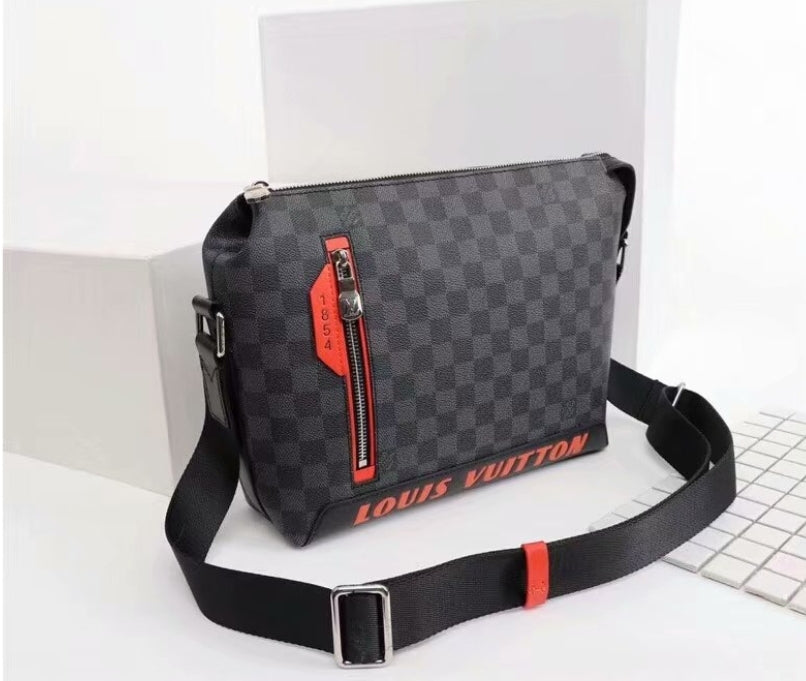 Louis Vuitton Men's Bag