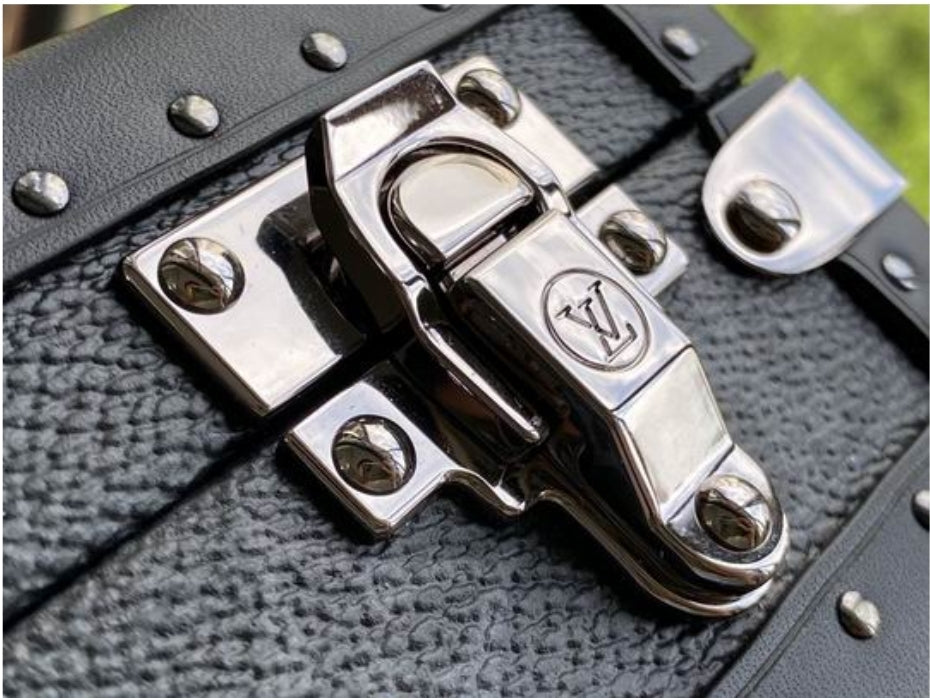 Louis Vuitton Men's Bag