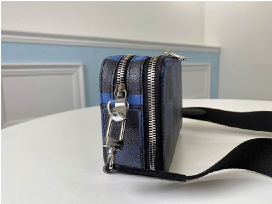 Louis Vuitton Men's Bag