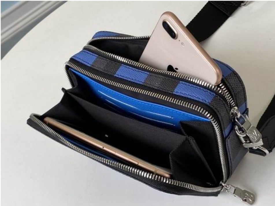 Louis Vuitton Men's Bag