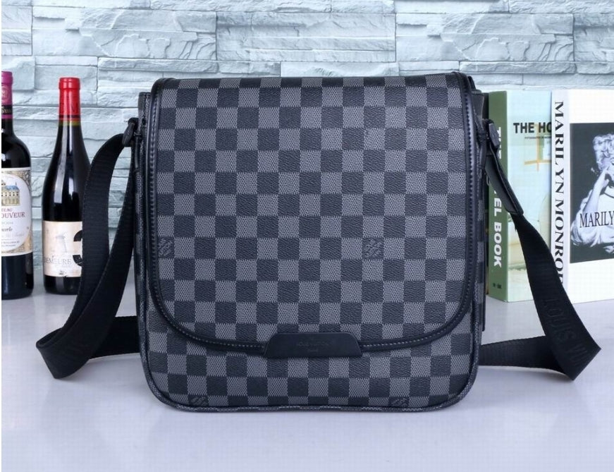 Louis Vuitton Men's Bag