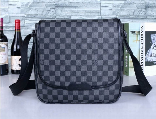 Louis Vuitton Men's Bag