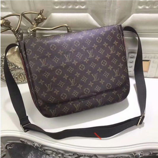 Louis Vuitton Men's Bag