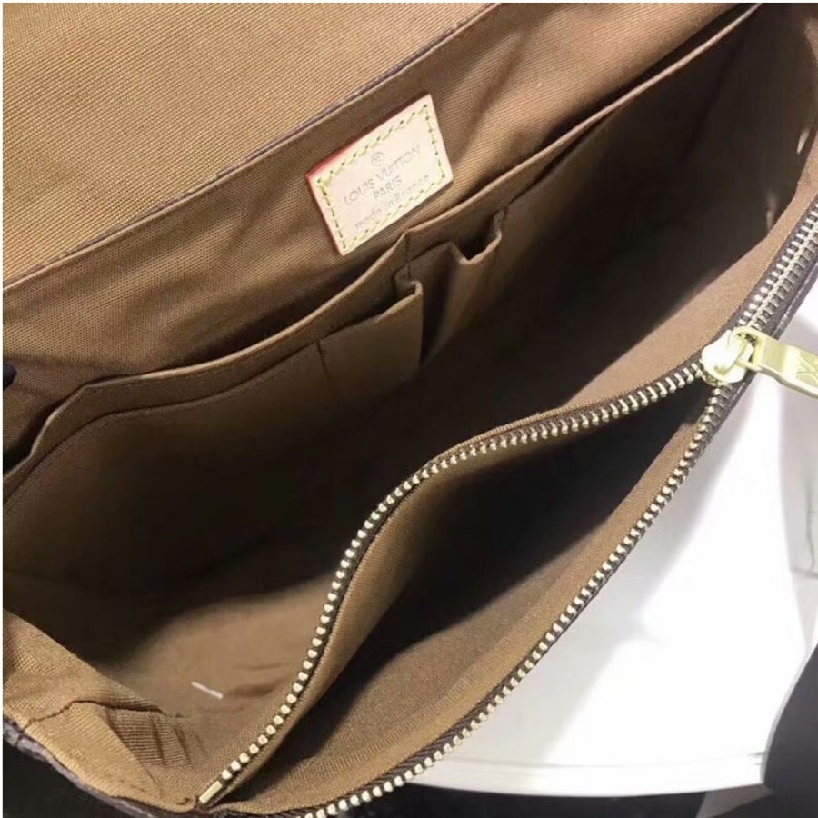 Louis Vuitton Men's Bag