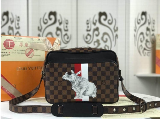 Louis Vuitton Men's Bag