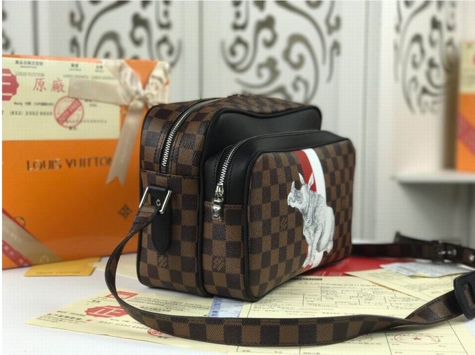 Louis Vuitton Men's Bag