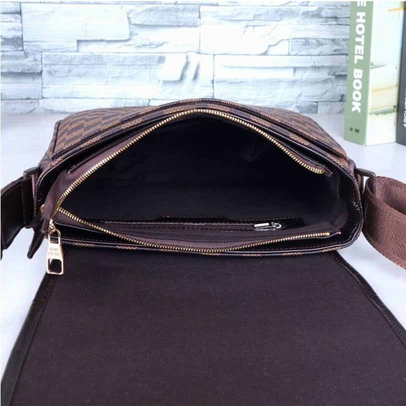 Louis Vuitton Men's Bag