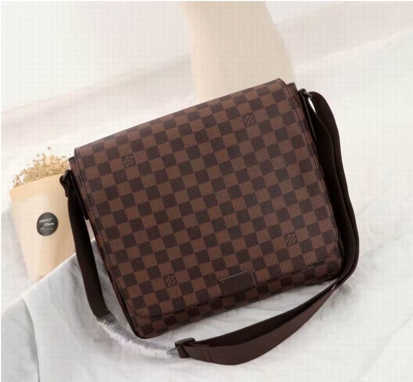 Louis Vuitton Men's Bag