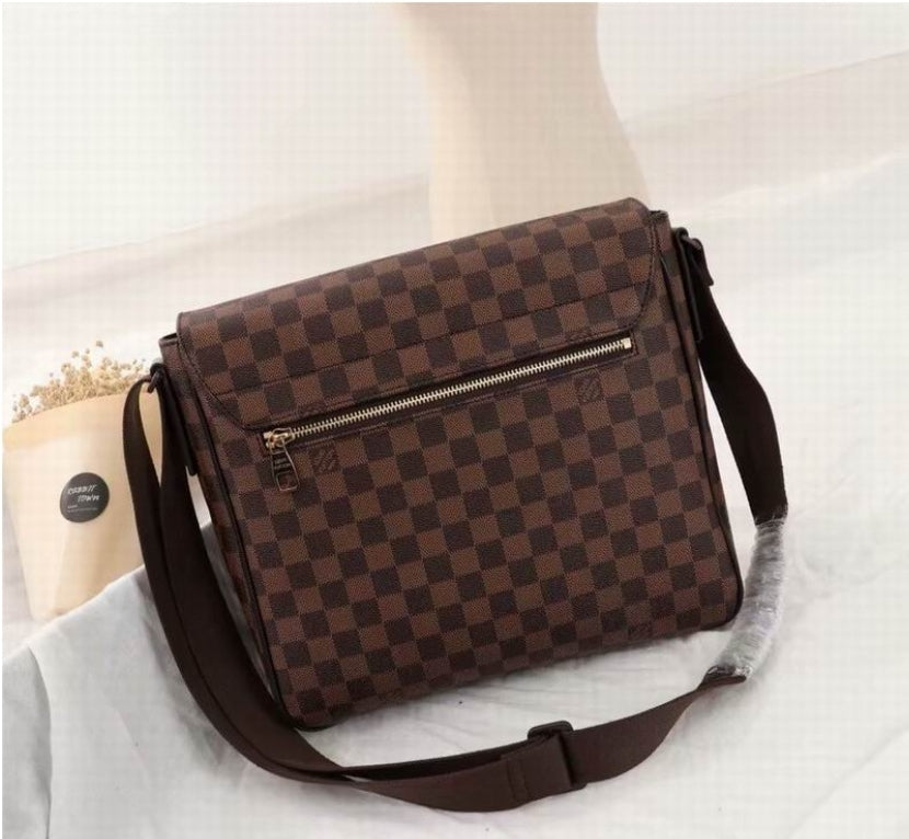Louis Vuitton Men's Bag