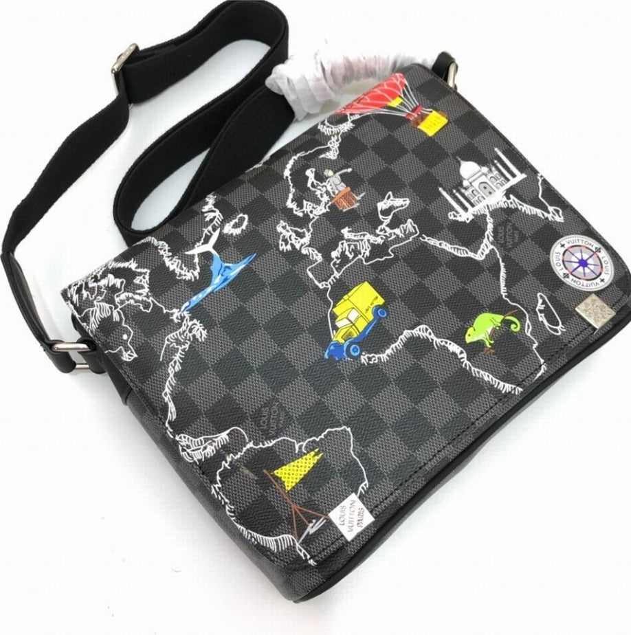 Louis Vuitton Men's Bag