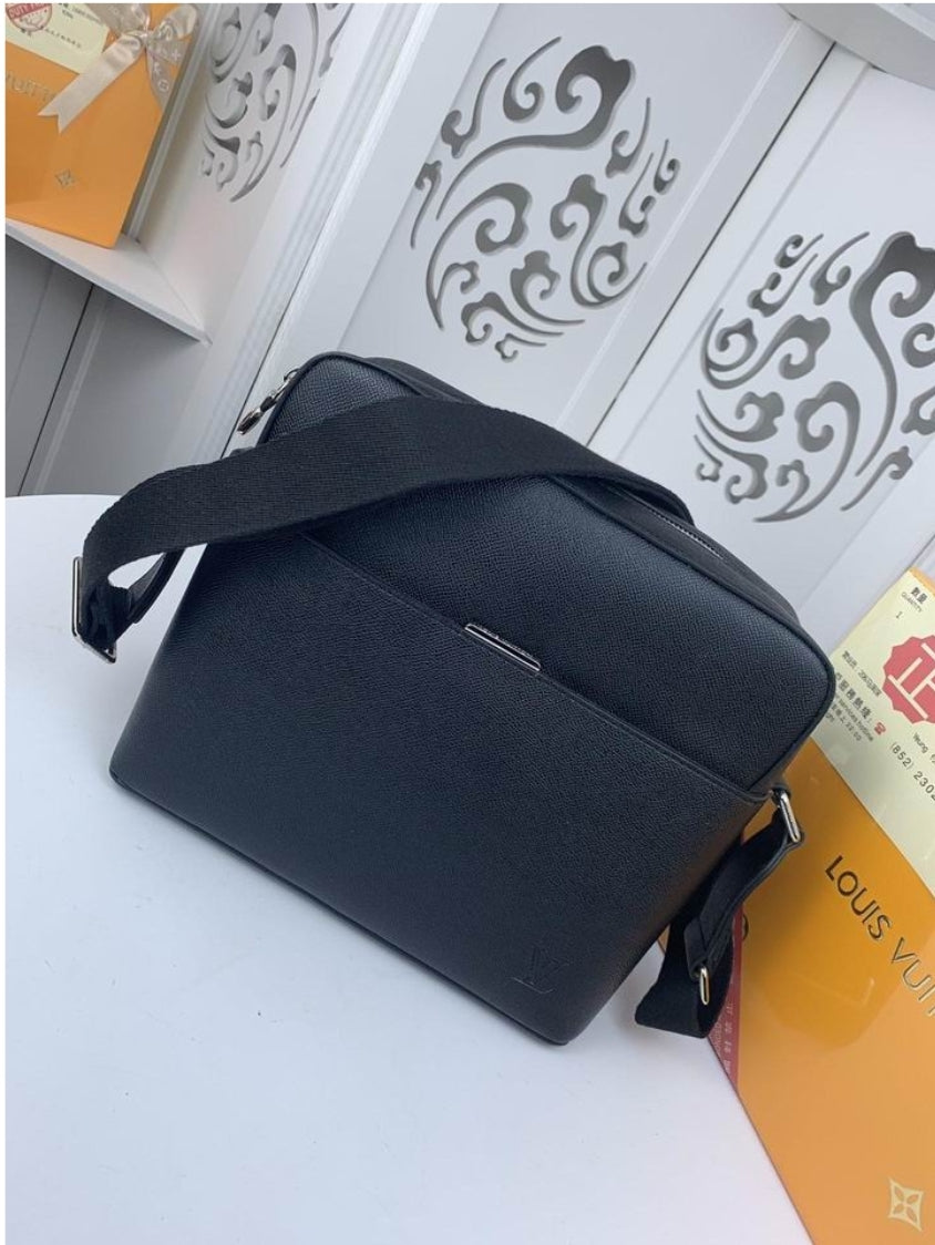 Louis Vuitton Men's Bag