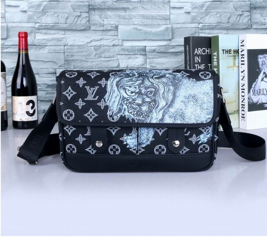 Louis Vuitton Men's Bag