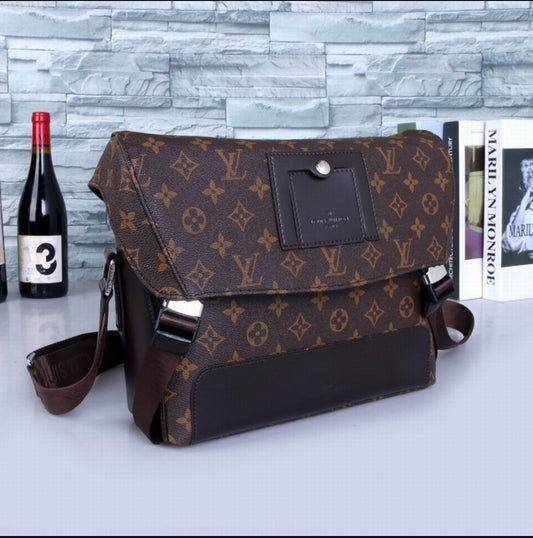 Louis Vuitton Men's Bag