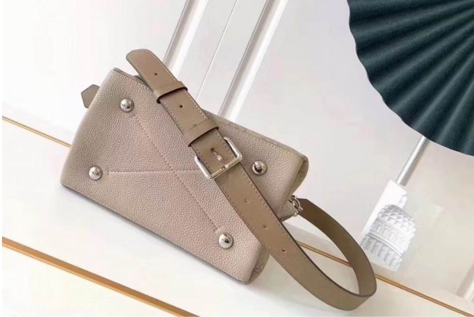 Women's Louis Vuitton Bag