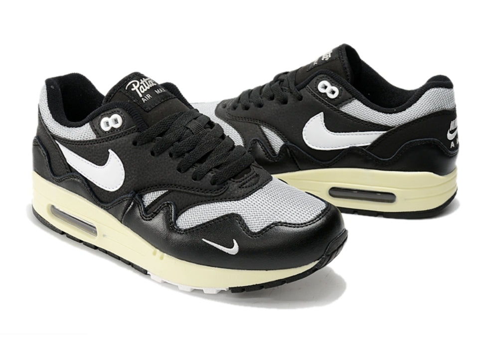 Les baskets Nike Air Max 1 sont iconiques pour leur style emblématique.retro incontournable pas cher. Le moins cher.exceptionnel 