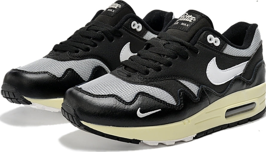 Les baskets Nike Air Max 1 sont iconiques pour leur style emblématique.retro incontournable pas cher. Le moins cher.exceptionnel 