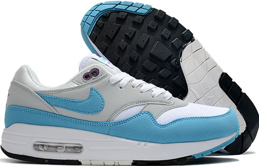 Les baskets Nike Air Max 1 sont iconiques pour leur style emblématique.retro incontournable pas cher. Le moins cher.exceptionnel 