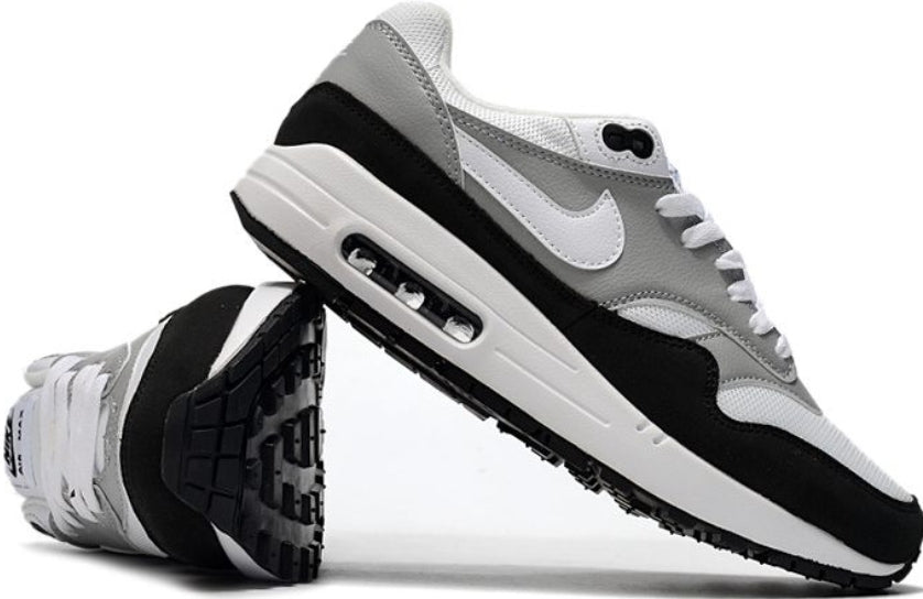 Les baskets Nike Air Max 1 sont iconiques pour leur style emblématique.retro incontournable pas cher. Le moins cher.exceptionnel 