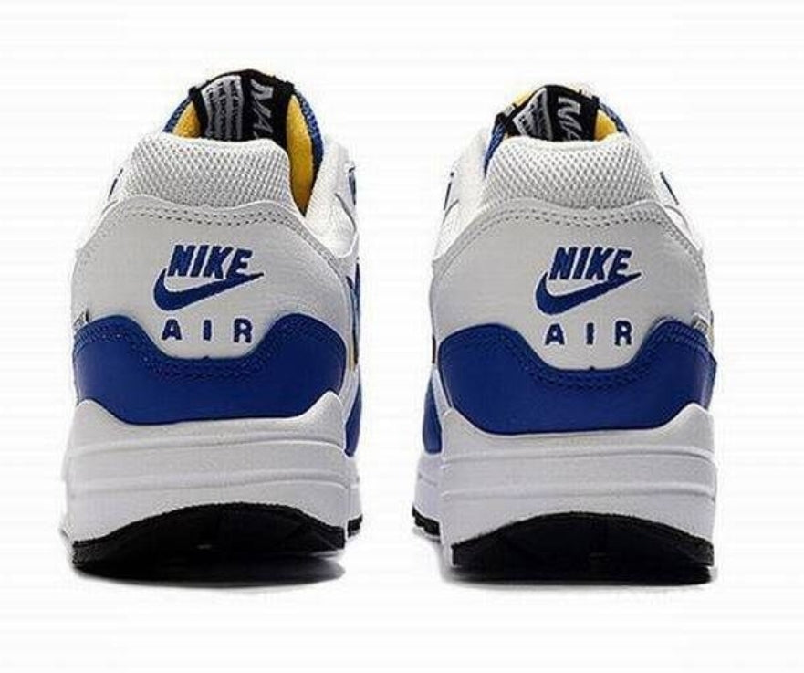 Les baskets Nike Air Max 1 sont iconiques pour leur style emblématique.retro incontournable pas cher. Le moins cher.exceptionnel 