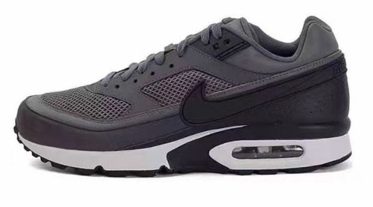 Les baskets Nike Air Max BW allient un style intemporel à un confort inégalé. Leur design classique  de haute qualité .pas Cher. le moins cher.
