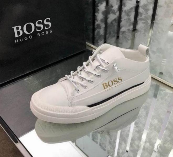Les baskets sneakers Hugo Boss  combinent style sophistiqué et performance haut de gamme.

 leur design élégant.pas cher.le moins cher.