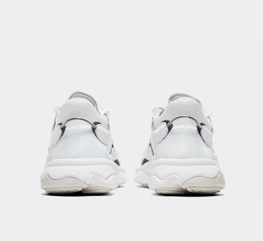 Les baskets Adidas Ozweego marient un style audacieux à un confort exceptionnel.

Design révolutionnaire.pas cher. le moins cher.