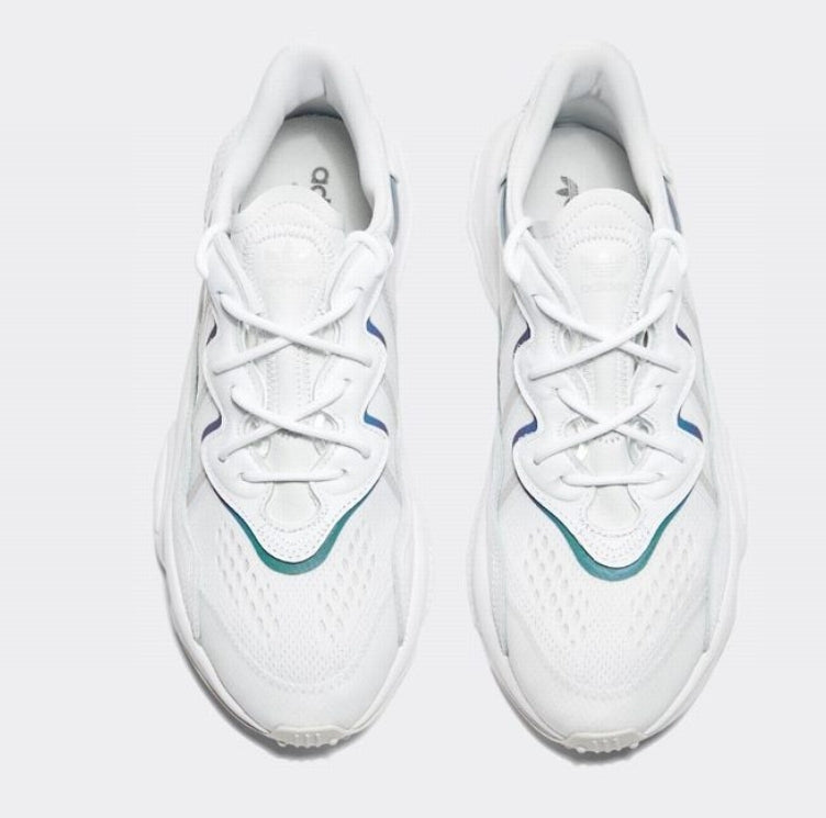 Les baskets Adidas Ozweego marient un style audacieux à un confort exceptionnel.

Design révolutionnaire.pas cher. le moins cher.