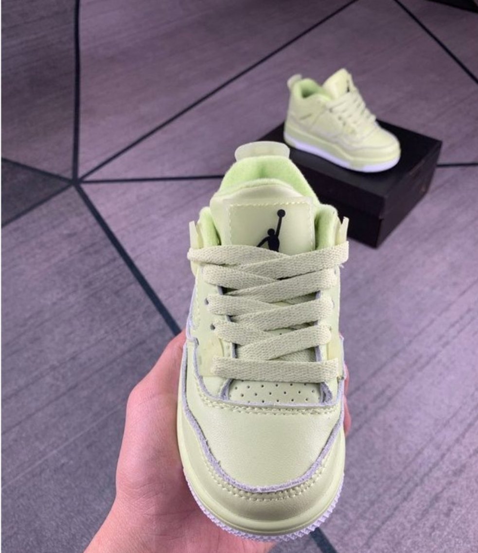 chaussure pour Enfant: jordan 04 Garçon/Fille !
