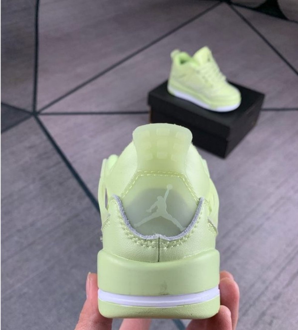 chaussure pour Enfant: jordan 04 Garçon/Fille !