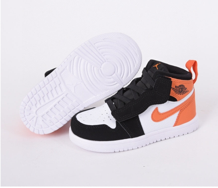 chaussure pour Enfant: jordan  Garçon/Fille