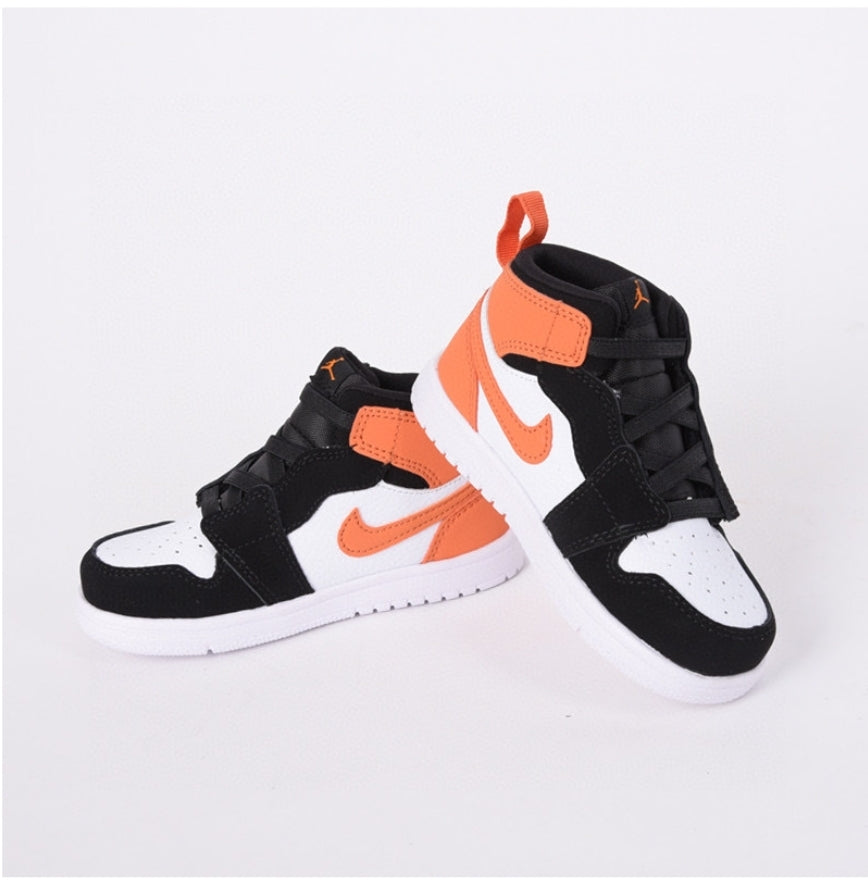 chaussure pour Enfant: jordan  Garçon/Fille