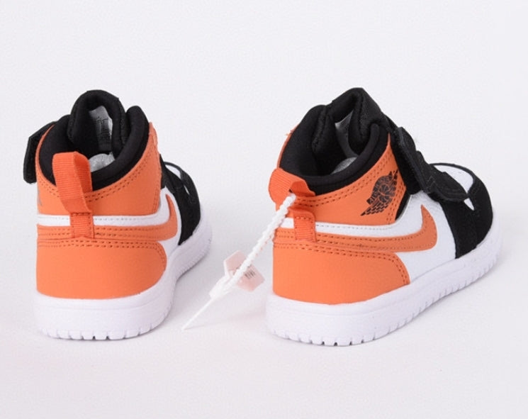 chaussure pour Enfant: jordan  Garçon/Fille