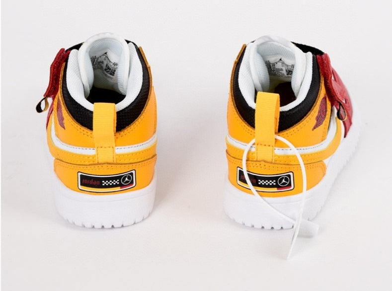 chaussure pour Enfant: jordan  Garçon/Fille