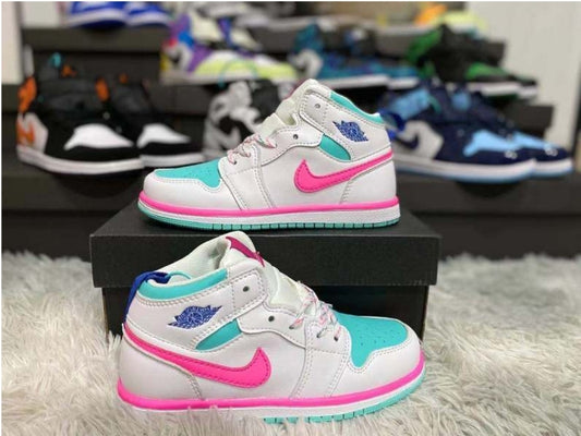 chaussure pour Enfant: jordan  Garçon/Fille