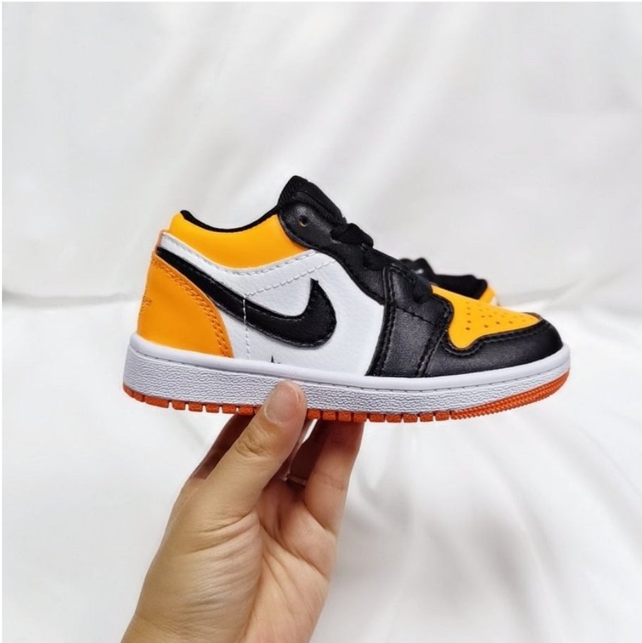 chaussure pour Enfant: jordan  Garçon/Fille