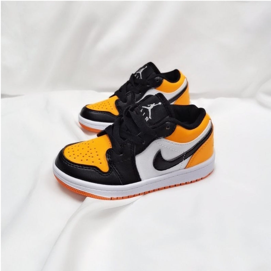 chaussure pour Enfant: jordan  Garçon/Fille