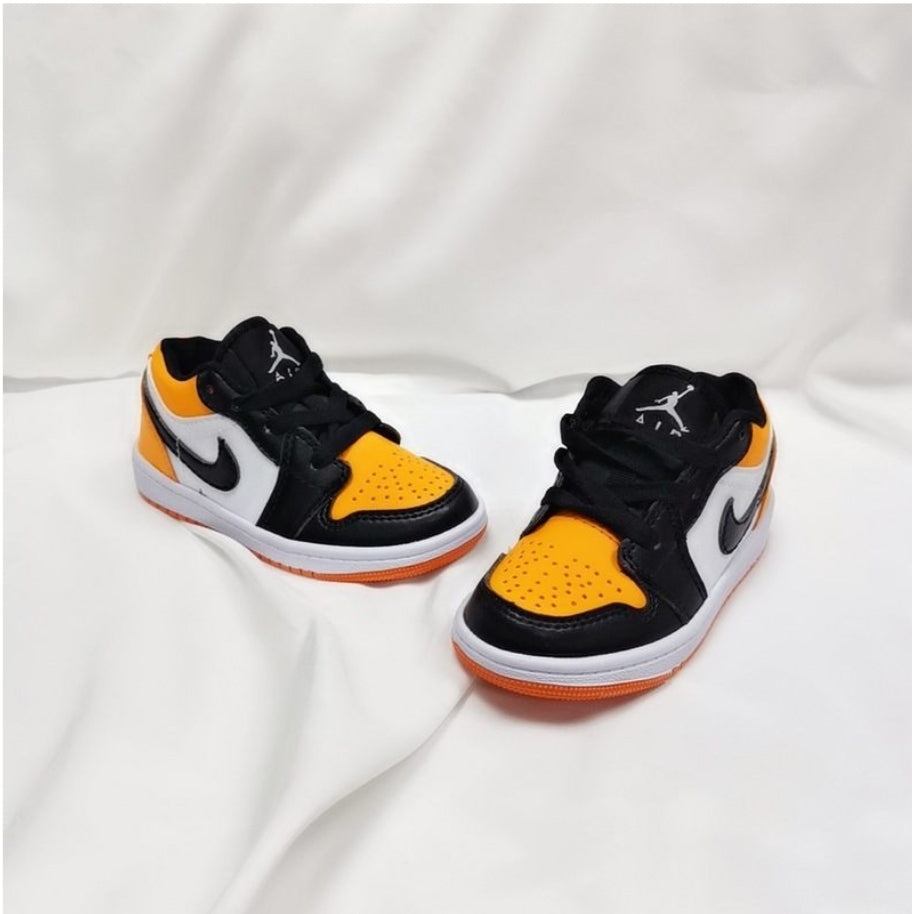 chaussure pour Enfant: jordan  Garçon/Fille