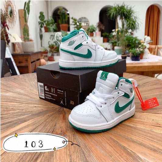 chaussure pour Enfant: jordan  Garçon/Fille
