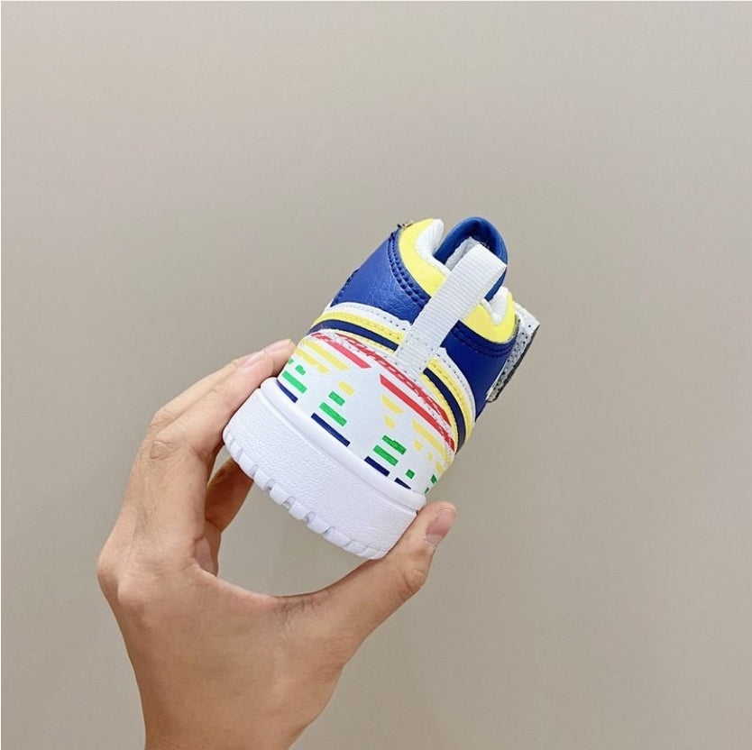 chaussure pour Enfant: jordan  Garçon/Fille