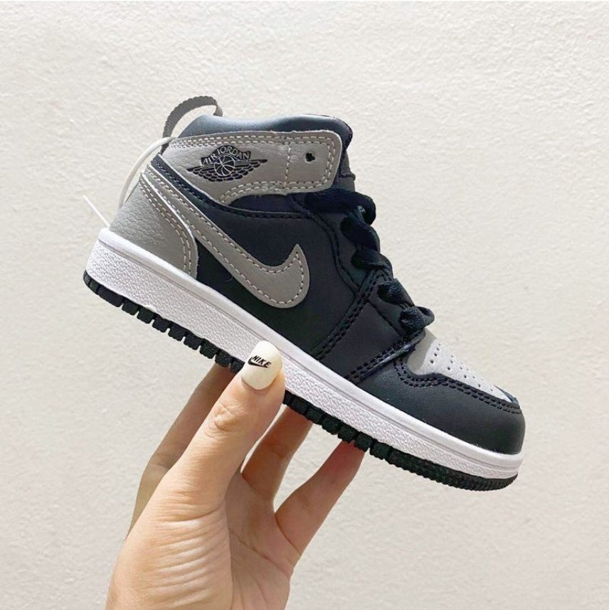 chaussure pour Enfant: jordan  Garçon/Fille